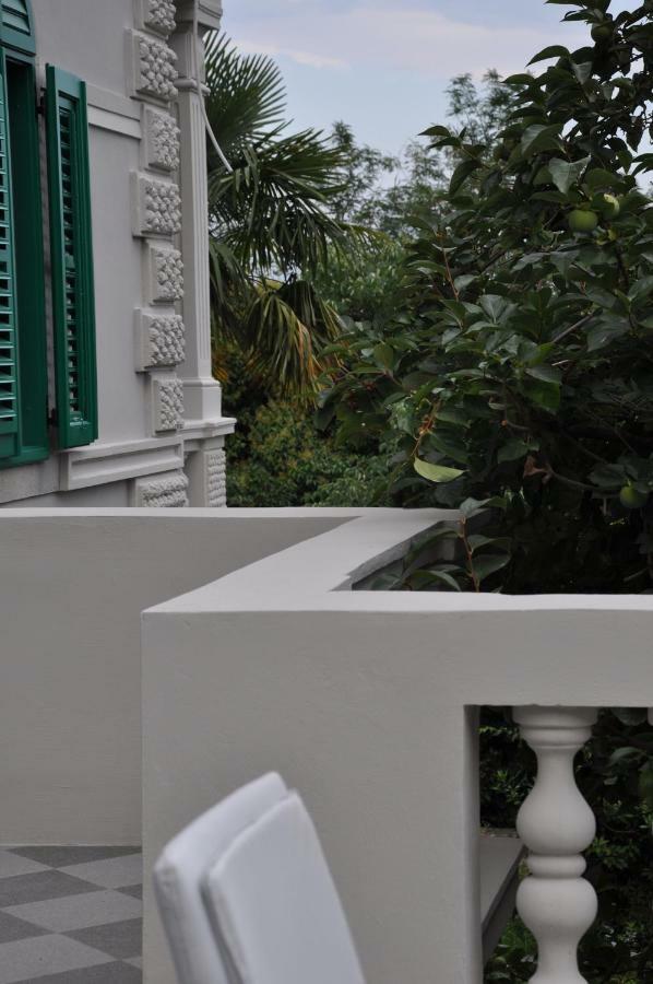 Deluxe Beachfront Apartment Klara, Lovran Ngoại thất bức ảnh